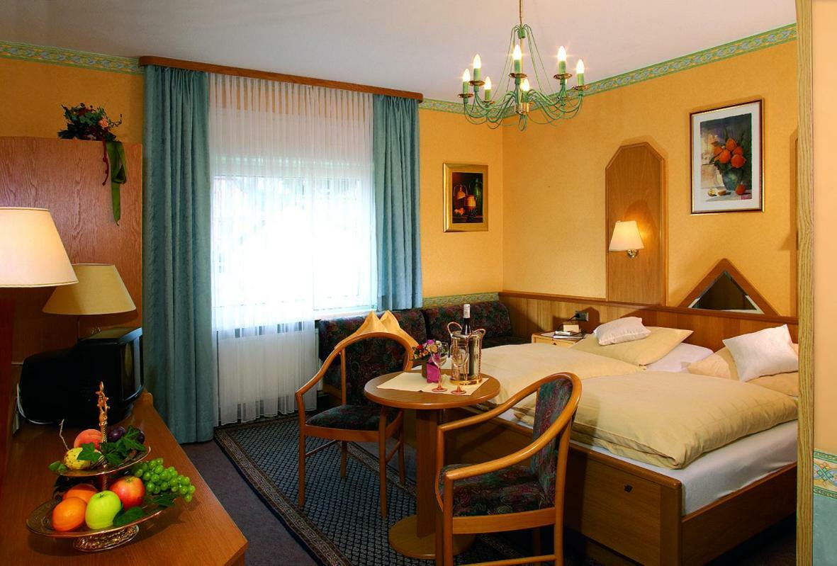 Gaestehaus Hotel Rheingraf Kamp-Bornhofen Exterior photo